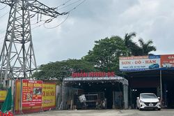 H&agrave; Nội: Vi phạm đất đai, trật tự x&acirc;y dựng diễn ra tr&agrave;n lan tại phường Ph&uacute; Diễn, th&aacute;ch thức kỷ cương đ&ocirc; thị