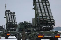 Vì sao Ukraine chưa thể tự sản xuất tên lửa Patriot dù được Mỹ chấp thuận?