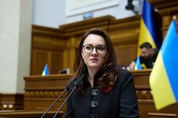 Ông Zelensky cải tổ nội các, miễn nhiệm nữ Thủ tướng Ukraine giữa giai đoạn then chốt