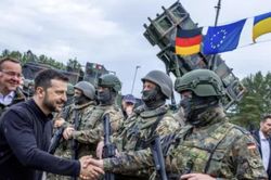 Ukraine đối mặt 'bài toán sinh tử': Chọn tên lửa Patriot hay vũ khí tấn công Nga?