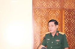 Thượng tướng Nguyễn Văn Gấu chỉ đạo đẩy mạnh t&igrave;m kiếm, quy tập h&agrave;i cốt liệt sĩ tại Quảng Ng&atilde;i