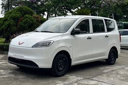 Wuling âm thầm bán MPV điện 7 chỗ bình dân, giá 499 triệu đồng