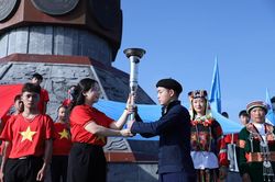 Khởi động chặng 3 Hành trình 'Tôi yêu Tổ quốc tôi' tại Cột cờ Lũng Cú