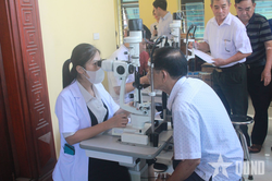 Hưng Yên: Khám bệnh, cấp thuốc miễn phí, tri ân người có công với cách mạng