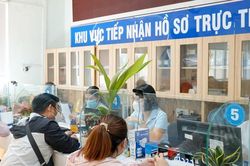 C&ocirc;ng khai 100 đơn vị chậm đ&oacute;ng BHXH gần 893 tỷ đồng