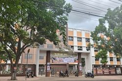 Vì sao nhiều học sinh Đắk Lắk rút hồ sơ tuyển sinh lớp 10 khỏi trường tư thục?