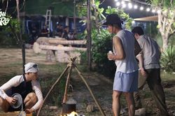 Gin Tuấn Kiệt 'gánh team', Ali Hoàng Dương gây náo loạn