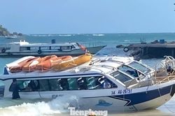 Th&ocirc;ng tin mới nhất về chiếc ca n&ocirc; lật ở Ph&uacute; Quốc khiến 15 người tử vong