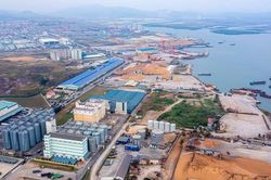 Nạo v&eacute;t luồng v&agrave;o cảng nước s&acirc;u bậc nhất miền Bắc sau nhiều năm bị bồi lắng