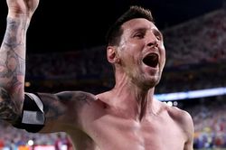 Tranh luận Messi v&agrave; Argentina chọc tức tuyển Anh