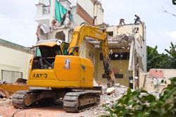 Nhiều hộ dân tháo dỡ nhà sớm, giao mặt bằng dự án nâng cấp quốc lộ 22