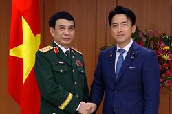 Bộ trưởng Quốc ph&ograve;ng Nhật Bản chủ tr&igrave; lễ đ&oacute;n Đại tướng Phan Văn Giang