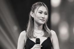 Nữ ca sĩ tử vong trong vụ cháy quán bar khiến 27 người thiệt mạng
