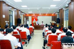 Đại biểu HĐND tỉnh Nghệ An: Giá xăng đã giảm nhưng nhiều hàng hóa vẫn neo cao