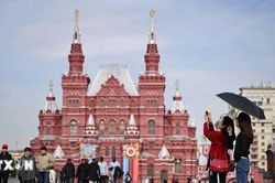 Người Nga thay đổi thói quen chi tiêu do giá tăng