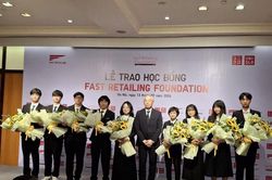 9 học sinh Việt Nam xuất sắc nhận học bổng toàn phần tại Nhật Bản
