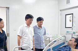 Vụ lật ca n&ocirc; ở Ph&uacute; Quốc: Tiếp tục khắc phục hậu quả, tăng cường an to&agrave;n đường thủy