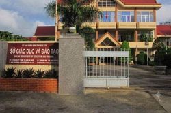 Sở GD&ĐT Đắk Lắk phản hồi th&ocirc;ng tin 'th&iacute; sinh mang điện thoại, sử dụng AI' thi tốt nghiệp THPT