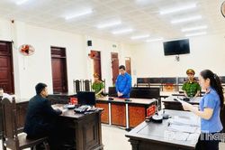 3 năm t&ugrave; giam v&igrave; ngược đ&atilde;i con