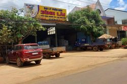 Đắk Sắk với 4 nhóm giải pháp tăng trưởng thương mại, dịch vụ