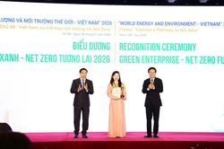 Dạ Hợp lập 'cú đúp' giải thưởng tại diễn đàn Năng lượng và Môi trường 2026