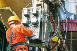 Bộ Công thương sẽ đánh giá kỹ đề xuất giá điện theo giờ