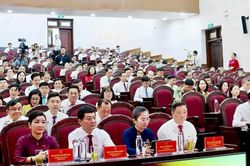 Kỳ họp thứ Tư, HĐND tỉnh Nghệ An khóa XIX Quyết sách cho mục tiêu tăng trưởng hai con số