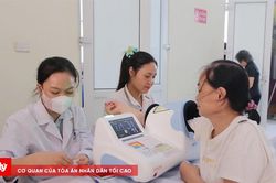 Chính thức quy định phụ cấp đặc thù ngành y tế, thôn, tổ dân phố, cô đỡ thôn, bản