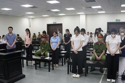 Giám đốc cầm đầu đường dây sản xuất thực phẩm giả bị đề nghị 26 năm tù