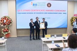 Trường đại học công lập đầu tiên đạt QS 5 sao