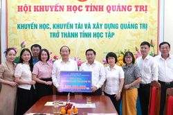 Hội Khuyến học tỉnh Quảng Trị tiếp nhận 1 tỷ đồng Quỹ Khuyến học từ Tỉnh ủy Khánh Hòa