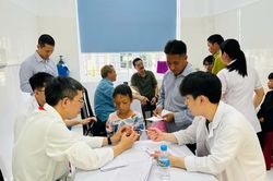 409 trẻ được khám sàng lọc theo Chương trình khám và phẫu thuật miễn phí cho trẻ em khuyết tật
