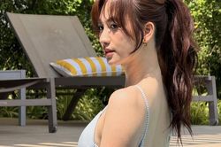Khoảnh khắc khiến nhan sắc 'ngọc nữ trăm tỷ' được bàn tán
