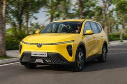 Thị trường ô tô Việt Nam tháng 6: VinFast Limo Green tiếp tục giữ ngôi vương