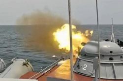 Video tàu chiến Nga và Trung Quốc tập trận bắn đạn thật ở Biển Hoàng Hải
