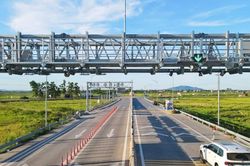 Thêm 5 dự án cao tốc Bắc- Nam thu phí từ 20h ngày mai 15-7