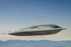 Bất ngờ lớn trước số lượng th&agrave;nh vi&ecirc;n phi h&agrave;nh đo&agrave;n oanh tạc cơ B-21 Raider
