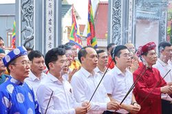 Hải Phòng: Dâng hương, thượng cờ khai hội Vòng đấu loại Lễ hội Chọi trâu truyền thống Đồ Sơn 2026