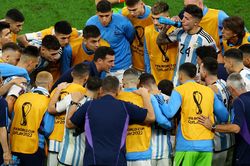 Bí quyết tiếp lửa của tuyển Argentina trước đại chiến Anh