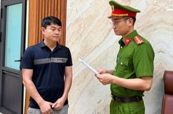 Bán điều hòa âm trần ô tô mang nhãn hiệu 'Haier' không rõ nguồn gốc, Giám đốc một công ty bị khởi tố