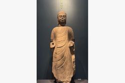 Trung Quốc tìm thấy đầu tượng Phật cổ thất lạc hơn 1.400 năm