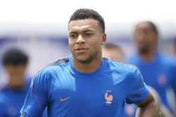 Kylian Mbappe sẵn sàng cho trận bán kết World Cup gặp Tây Ban Nha