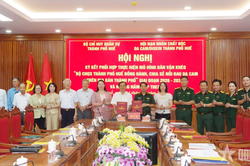 Bộ CHQS TP Huế đồng h&agrave;nh, chia sẻ nỗi đau da cam