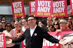 Nghị sĩ Andy Burnham nắm chắc ghế Thủ tướng Anh nhờ hậu thuẫn áp đảo, nói Gaza là 'bước ngoặt' khôi phục niềm tin cử tri