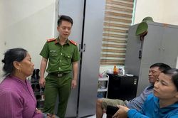 Nghe một cuộc điện thoại, cụ b&agrave; su&yacute;t mất 250 triệu đồng
