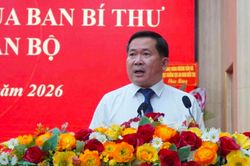 Trung tướng Đinh Văn Nơi giữ chức Ph&oacute; B&iacute; thư Tỉnh ủy An Giang
