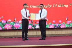 Trung tướng Đinh Văn Nơi giữ chức Phó Bí thư Tỉnh ủy An Giang