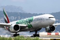 Emirates tiếp tục đặt cược vào đội bay Airbus A380