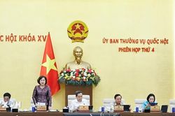 Họp Ủy ban Thường vụ Quốc hội: L&agrave;m r&otilde; vụ điểm thi To&aacute;n bất thường ở Tuy&ecirc;n Quang