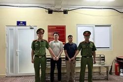 Bắt khẩn cấp 2 tài xế gây rối trật tự tại trung tâm Thành phố Hồ Chí Minh